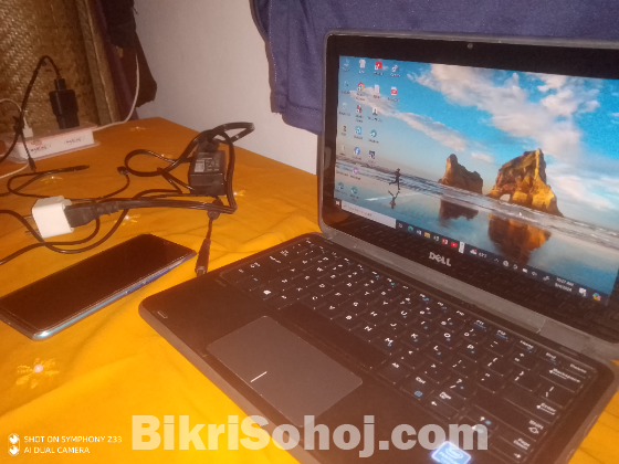 Dell Latitude 3189 Touch Screen Laptop